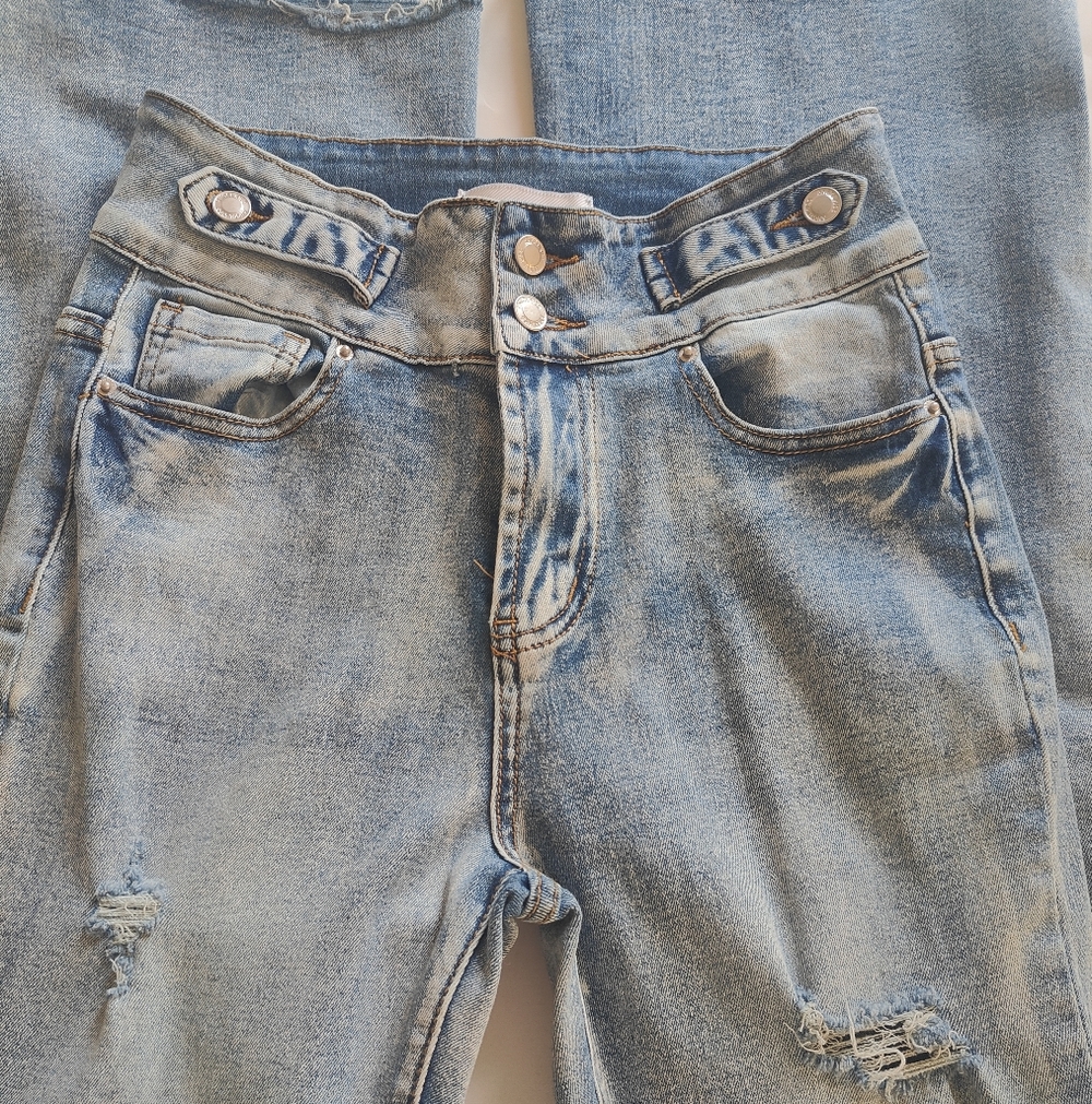 Distressed Blue Women Jeans